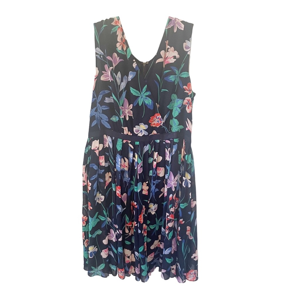 Talbots Summer Dress. Wrapped bodice. Navy/Floral. Full Pleated Skirt. Size 14